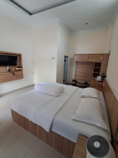 Bedroom 2, Lago Hotel and Resto, Toba