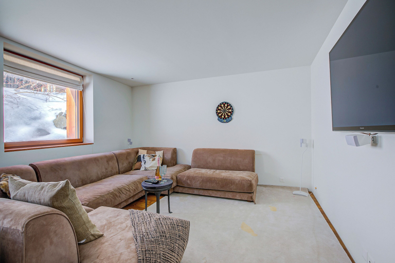 Living area 5, Boutique Chalet Moritz for 12 With Sauna, Maloja