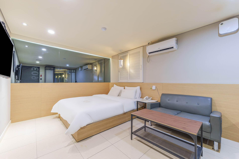 Bedroom 4, Sangbong Hotel 901, Jungnang