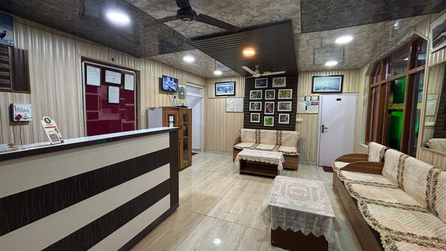 Public Area, Hotel Ekant Lodge, Kangra