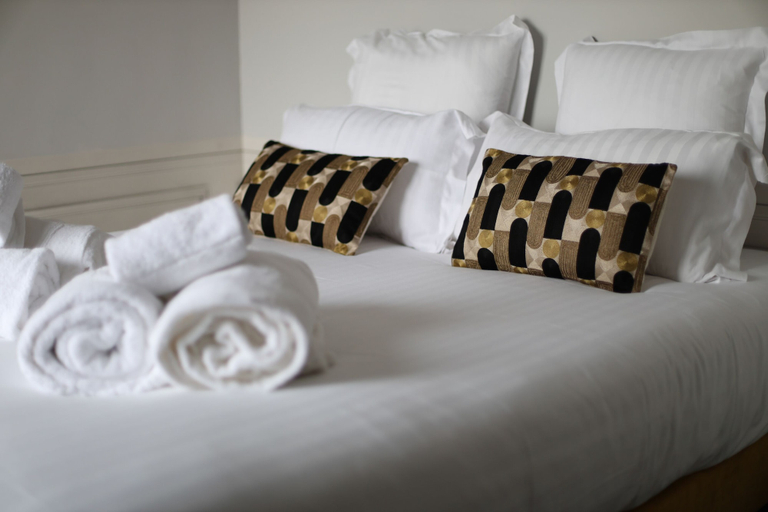 Bedroom 4, ERAWAN BOUTIQUE HOTEL, Eure