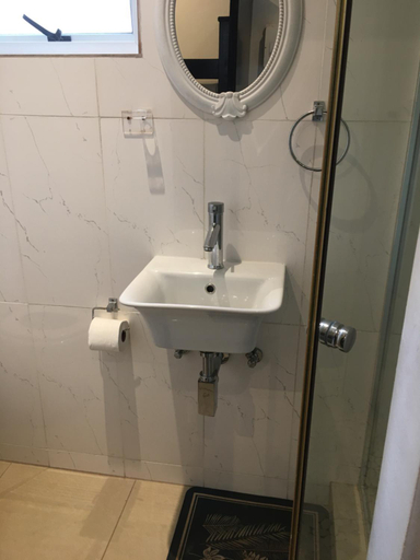 Bathroom 3, Umhlanga Guesthouse, eThekwini