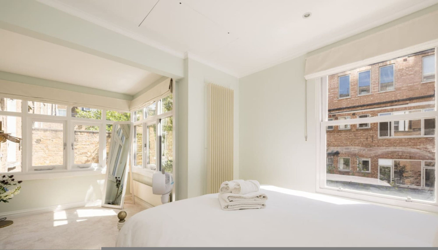 Bedroom 4, Sugared Almond - 1 Bedroom Apartment Notting Hill, London