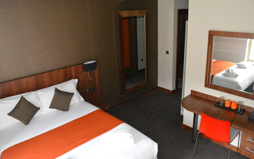 Room 3, The Inn Place, Edinburgh