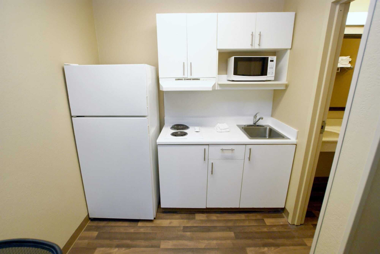 Others 5, Studio 6 Suites Sacramento Northgate CA, Sacramento