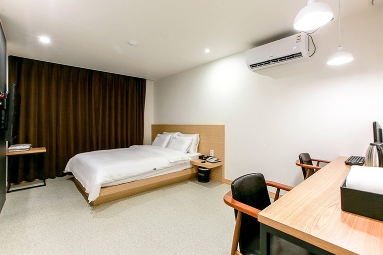 Bedroom 2, Shiheung Restay, Siheung