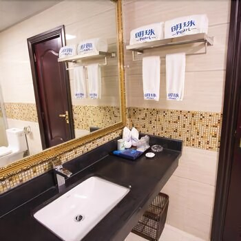 Others 4, Pearl Business Hotel, Dehong Dai and Jingpo