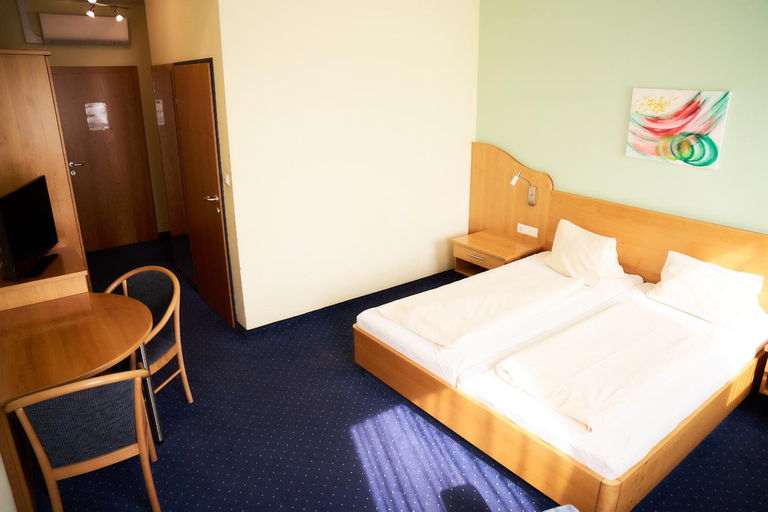 Bedroom, Gasthof Hotel Lang, Güssing