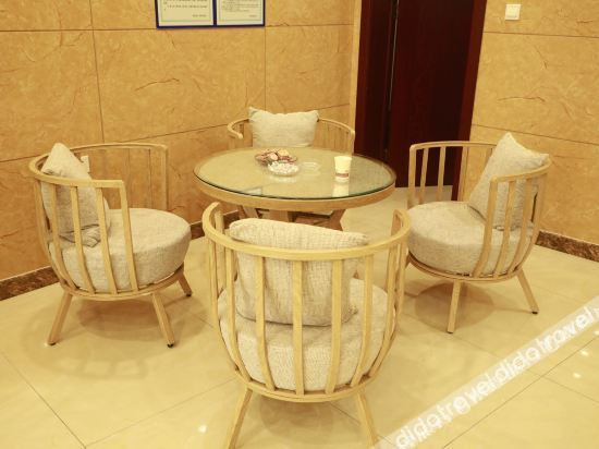 Hotel Interior or Public Areas 4, Binhe Business Hotel(滨河商务酒店(大学城高铁站店)), Chengde