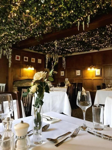 Food & Drinks 4, The Lion Hotel, Cambridgeshire
