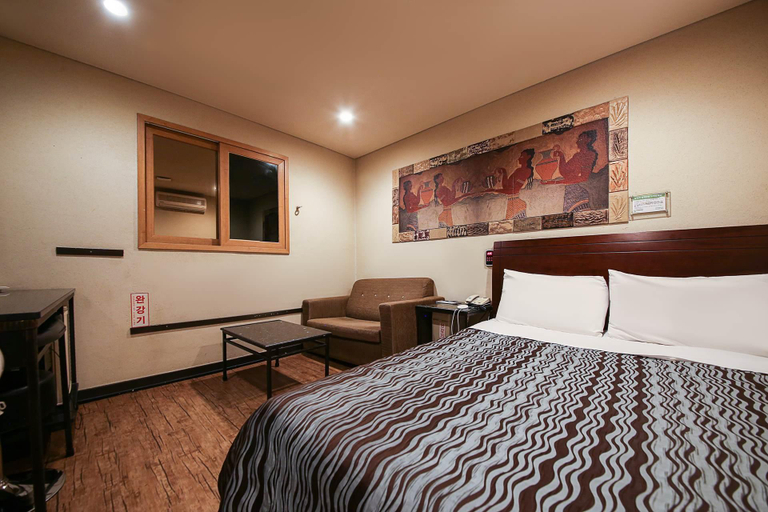 Bedroom 4, Jeongseon Land Hotel, Jeongseon