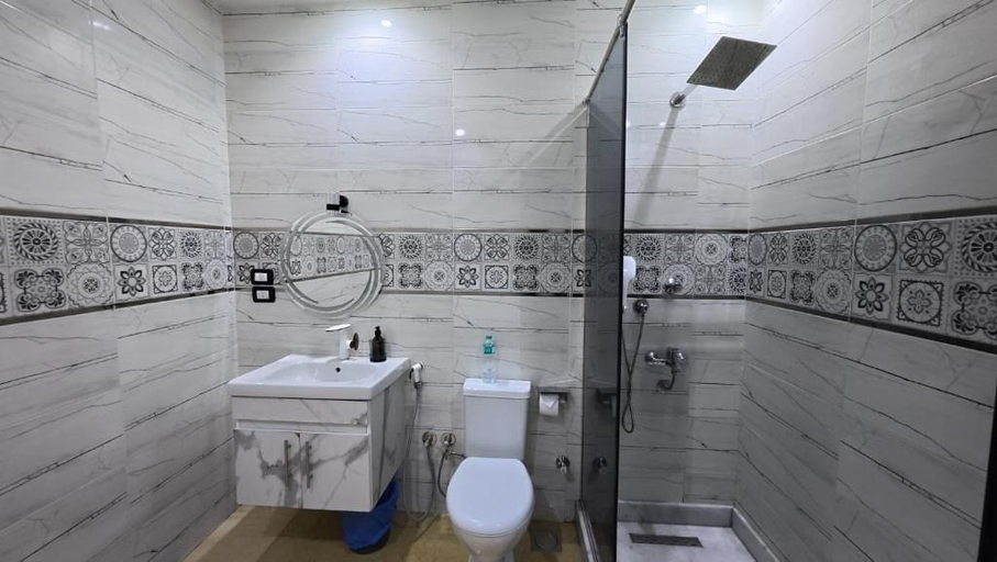 Bathroom 2, Hostalio Pyramid View Hotel, Al-Ahram