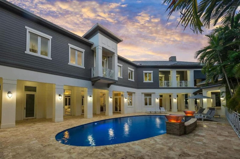 Pool 2, New Luxe Super Villa by The Glam Homes, Broward