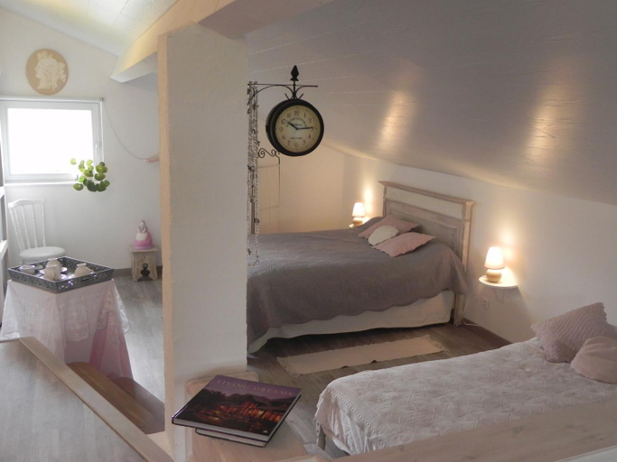 Bedroom 2, Chambre d'hote l'Amazone, Tarn-et-Garonne