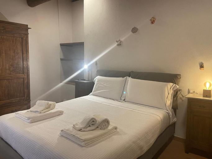 Bedroom, Borgo Antico, Florence
