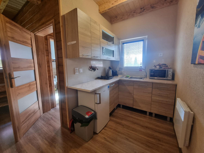 Others 5, Chata Kemp, Poprad