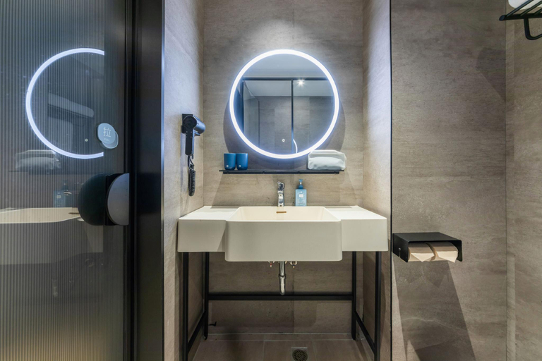 Bathroom 4, Hanting Hotel (Haikou Guomao Hot Spring), Haikou