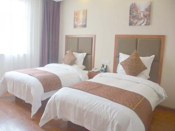 Bedroom 3, GreenTree Inn Jiangsu Suzhou Kunshan Beimen Road Express Hotel, Suzhou