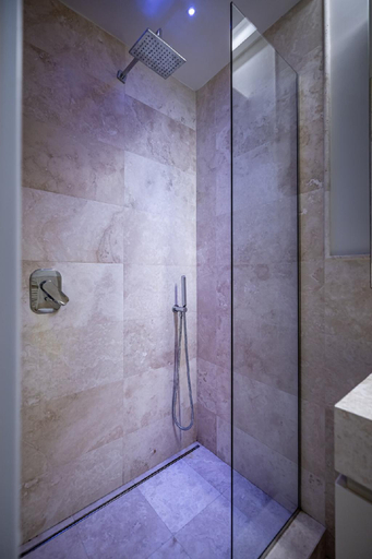 Bathroom 4, Luxury Villa Tolomei Gucci with spa, Florence