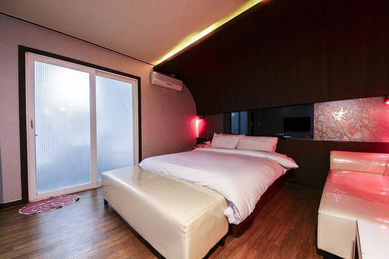 Bedroom 3, Incheon (Songdo) Bobos, Yeonsu