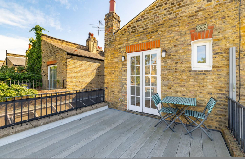 Room 2, Elephant Oxpecker 2 Bedrooms in Fulham, London