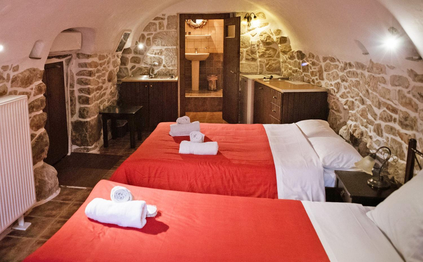 Bedroom 3, Guesthouse Toxotis, Peloponnese