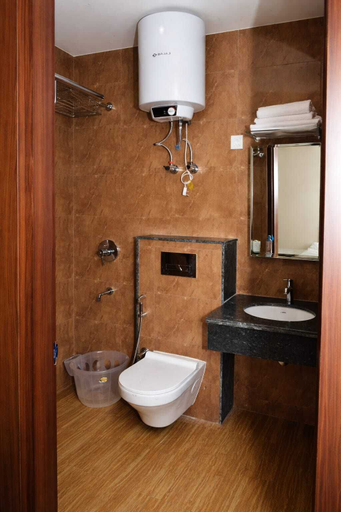 Bathroom 3, HOTEL GLACE, Delhi