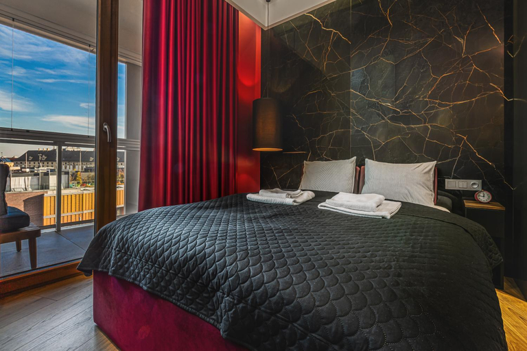 Bedroom 2, Luksusowy apartament z parkingiem w samym centrum Wroclawia, Środa Śląska