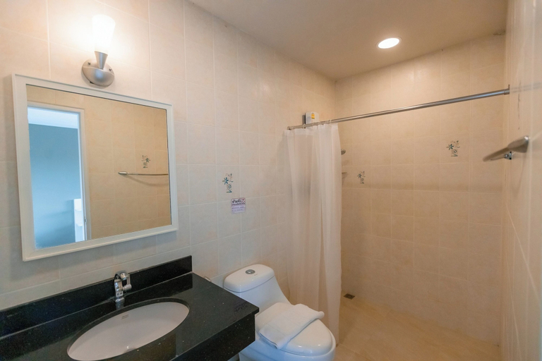 Bathroom 5, Napheera Royal Tel, Bang Sao Thong