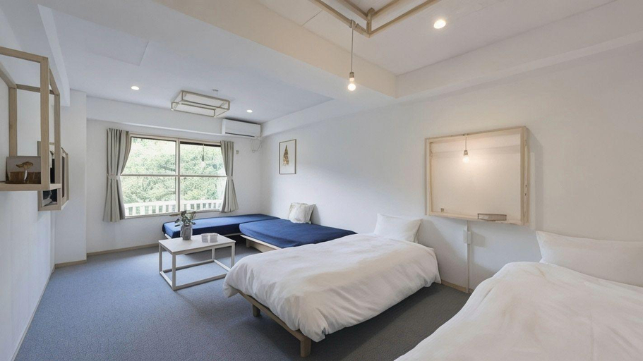 Bedroom 2, Muika Onsen Hotel, Minamiuonuma