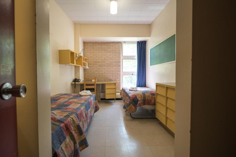 Bedroom 2, Residences Universite Laval, Communauté-Urbaine-de-Québec