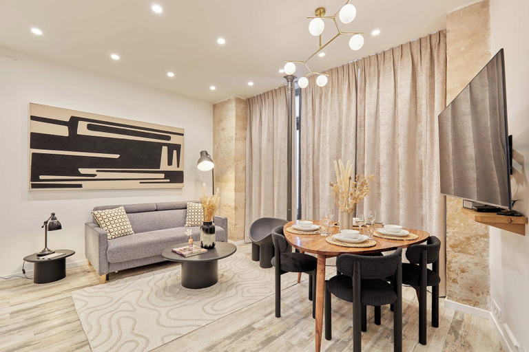 Primary image, Superb Apartment Invalides St Germain des Près, Paris
