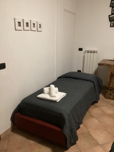 Bedroom 2, FONDO MARSIGLIA 110, Ferrara