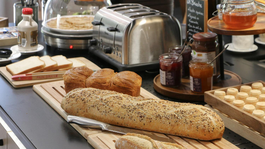 Food & Drinks 5, Campanile NATURE - Vierzon, Cher