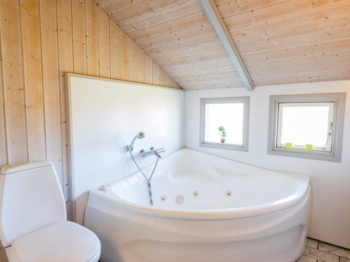Bathroom 3, 4 Star Holiday Home in Hvide Sande, Ringkøbing-Skjern