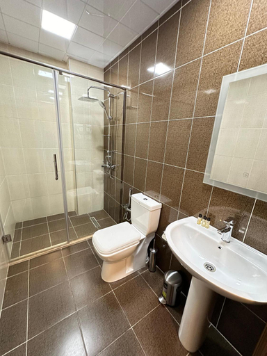 Bathroom 5, Turkiye Hotel - Free Massage - Free Swimming Pool, Baku