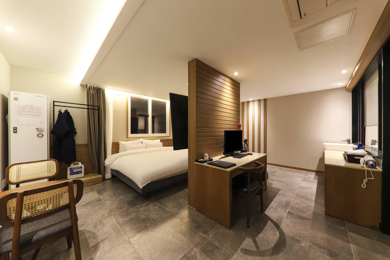 Bedroom 4, Gimhae Jangyu AM Hotel, Gimhae