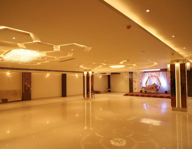 Others 4, Hotel Emperio Grand, Lucknow