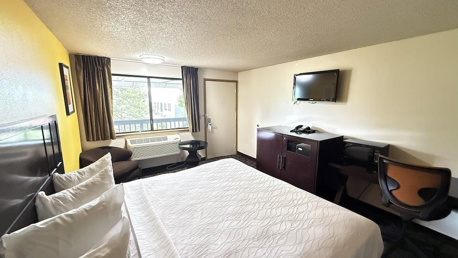 Bedroom 2, Pepper Tree Inn, Washington