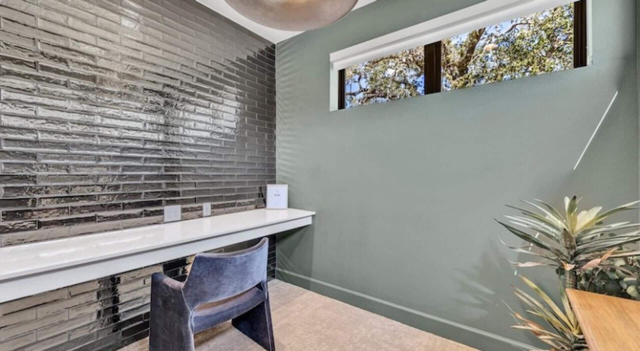 Business center, Landing Furnished Apartments - San Marcos, Hays