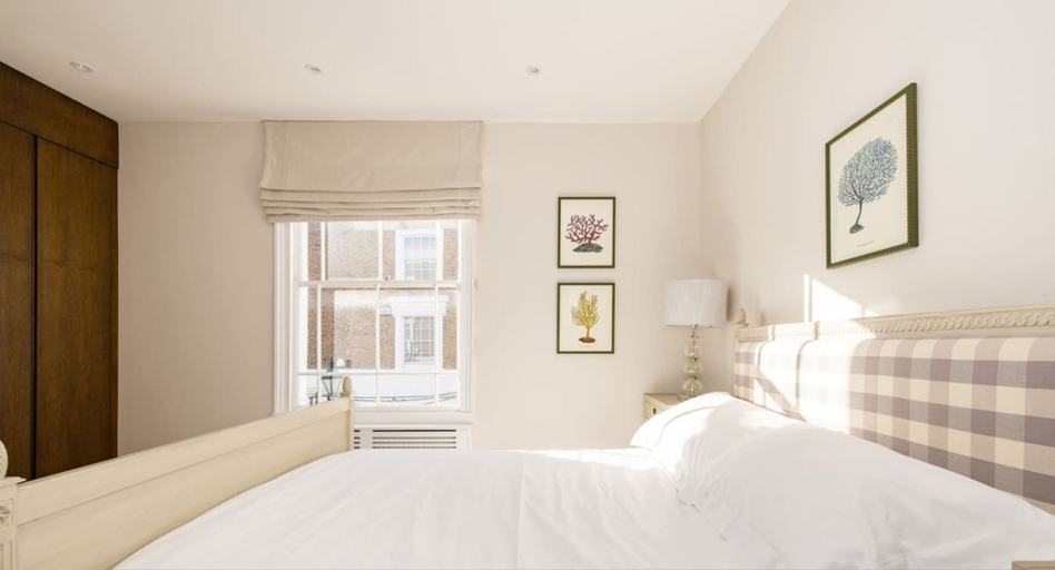Room 4, Sunny in Chelsea Luxurious 3 Bedroom Chelsea Home, London