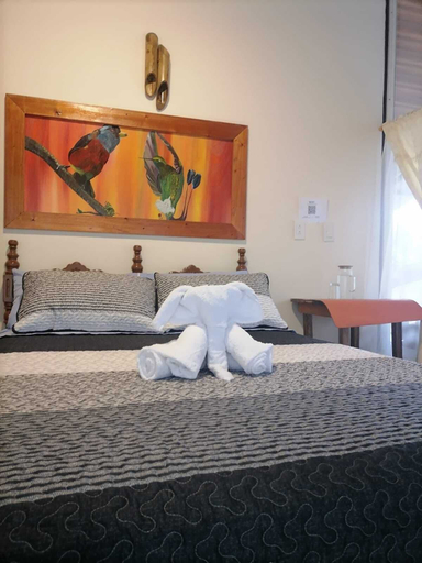 Room 4, Butterfly and Bird Julio Tours-Ecolodge, Quito