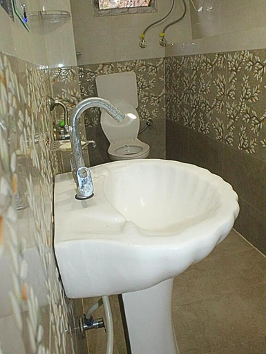 Bathroom 3, THE BLISS HOME STAY, Kinnaur