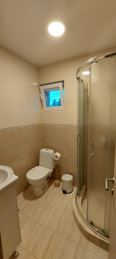 Bathroom 2, MarBis Apartmani near the sea