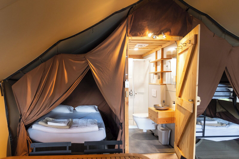 Bedroom 3, Huttopia Berkshires, Berkshire