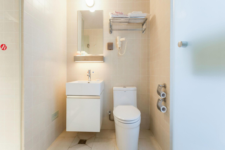 Bathroom 3, Jinjiang Inn Select Baoji Xinfu Road, Baoji