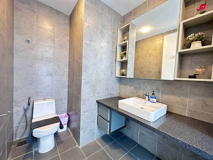 Bathroom 5, Family Trip 6 Pax Kuala Lumpur Cozy Stay, Kuala Lumpur