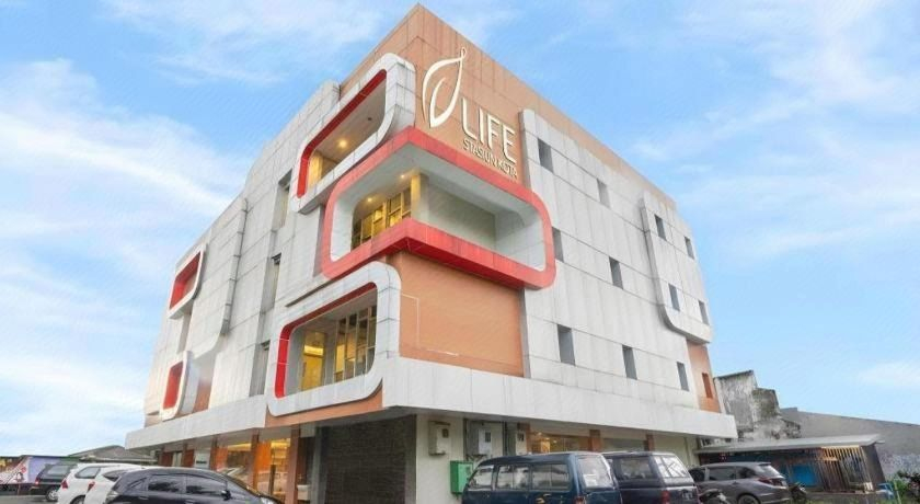 Others 3, Life Hotel Stasiun Kota Surabaya, Surabaya
