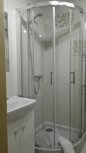 Bathroom 3, Osada Lopuszna, Nowy Targ