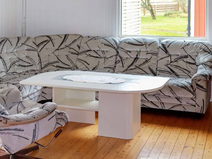 Others 5, person holiday home in TRASLOVSLAGE, Varberg